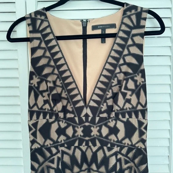 BCBGMAXAZRIA Maranda Burnout Black Lace
Dress Gown Fit Flare Size 0 - Picture 6 of 13